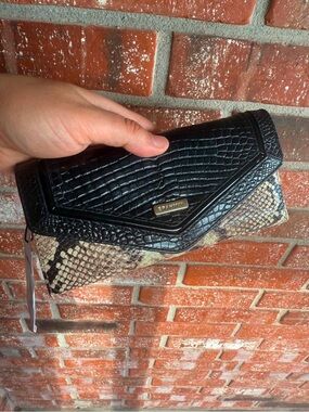 Brahmin Veronica wallet